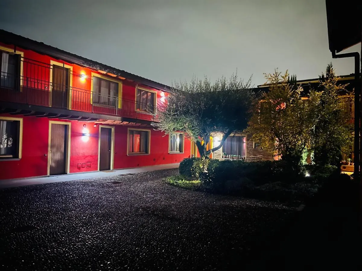 Вилла Casa Cleopatra Бергамо Дом отдыха