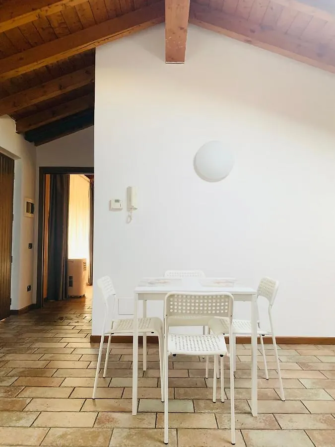 Casa Cleopatra Villa Bergamo 0*,